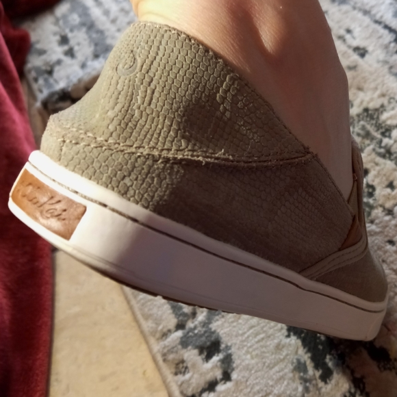 Olukai - Picture 5 of 10